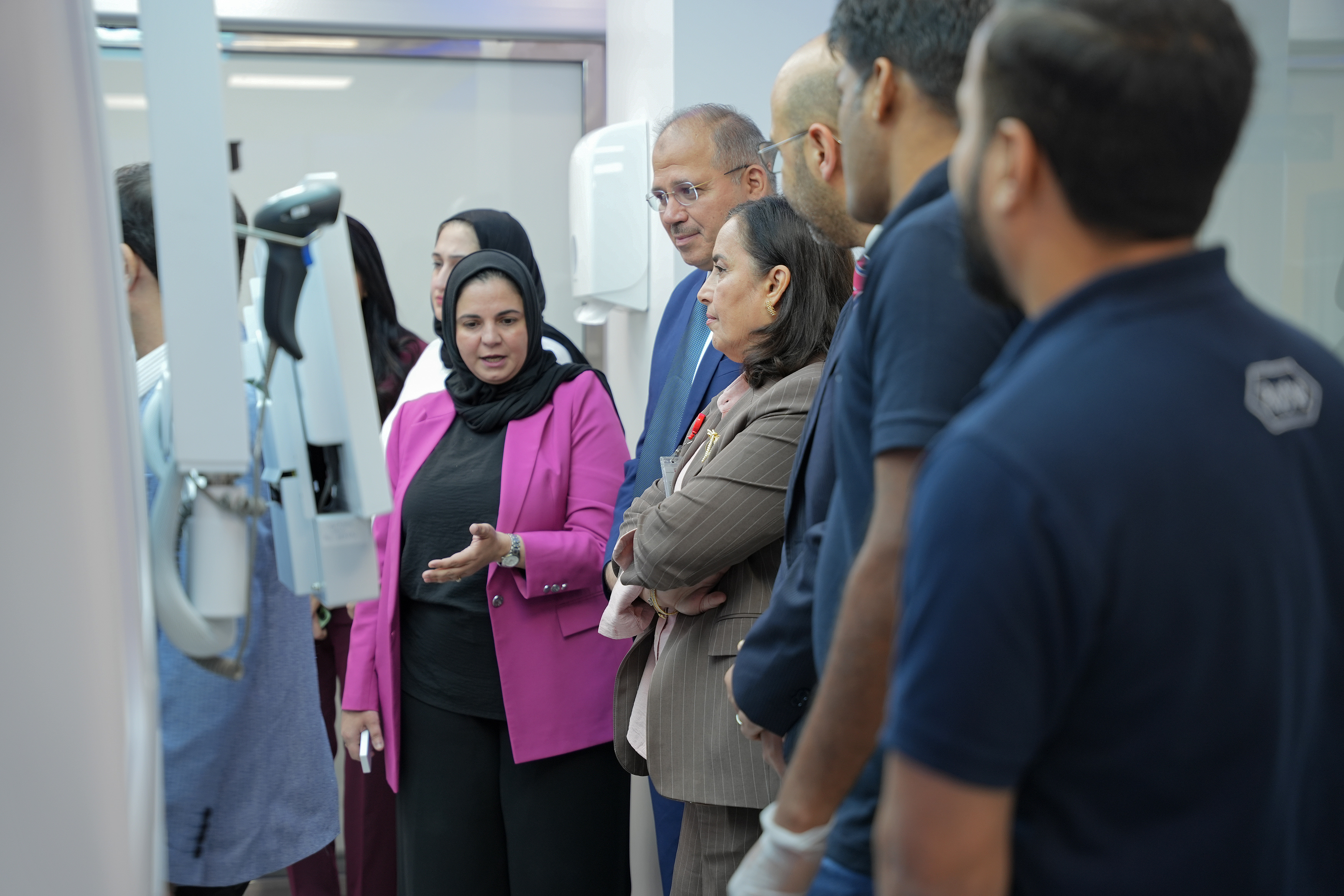 Government Hospitals CEO inaugurates Molecular Laboratory in Salmaniya Medical Complex