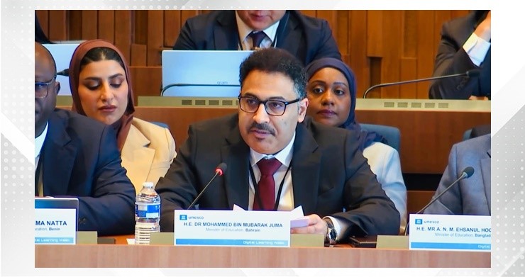 Education Minister presents paper on integrating technology, AI in education